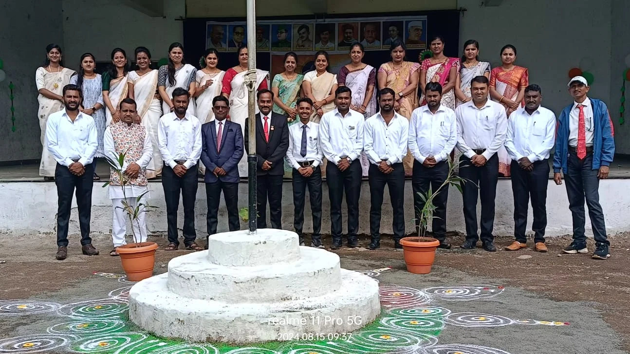 Faculty and staff of Happy Faces Malegaon